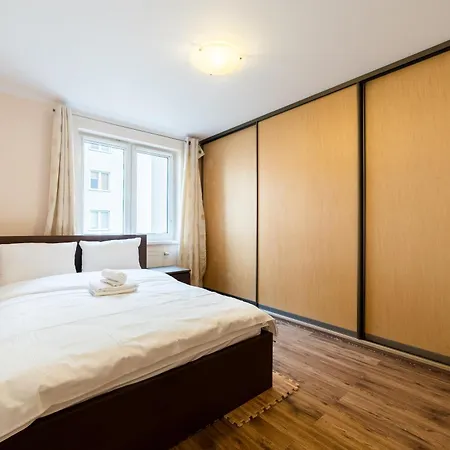 Piatkowo Urban Retreat Apartment *